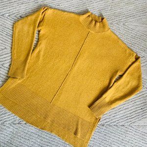 Tahari Mock turtleneck Sweater